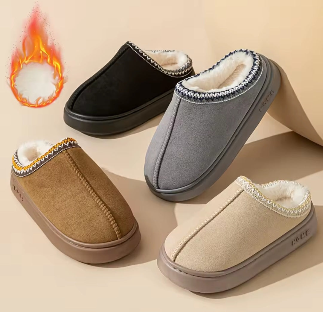Women's Comfort Lined Slippers Soft Sole Winter Warm Indoor Outdoor Shoes Elegant Couple Slippers